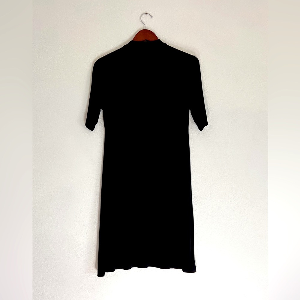 Very soft and stretchy ribbed tee shirt feel